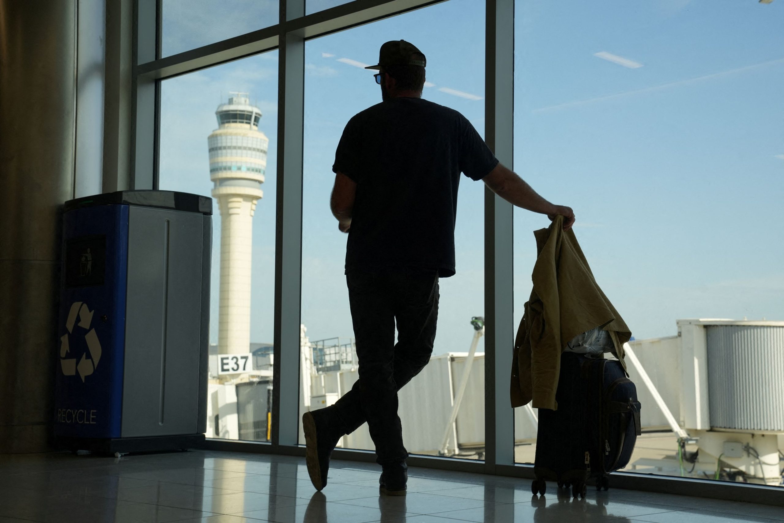 Fewer Europeans Fly to the U.S.