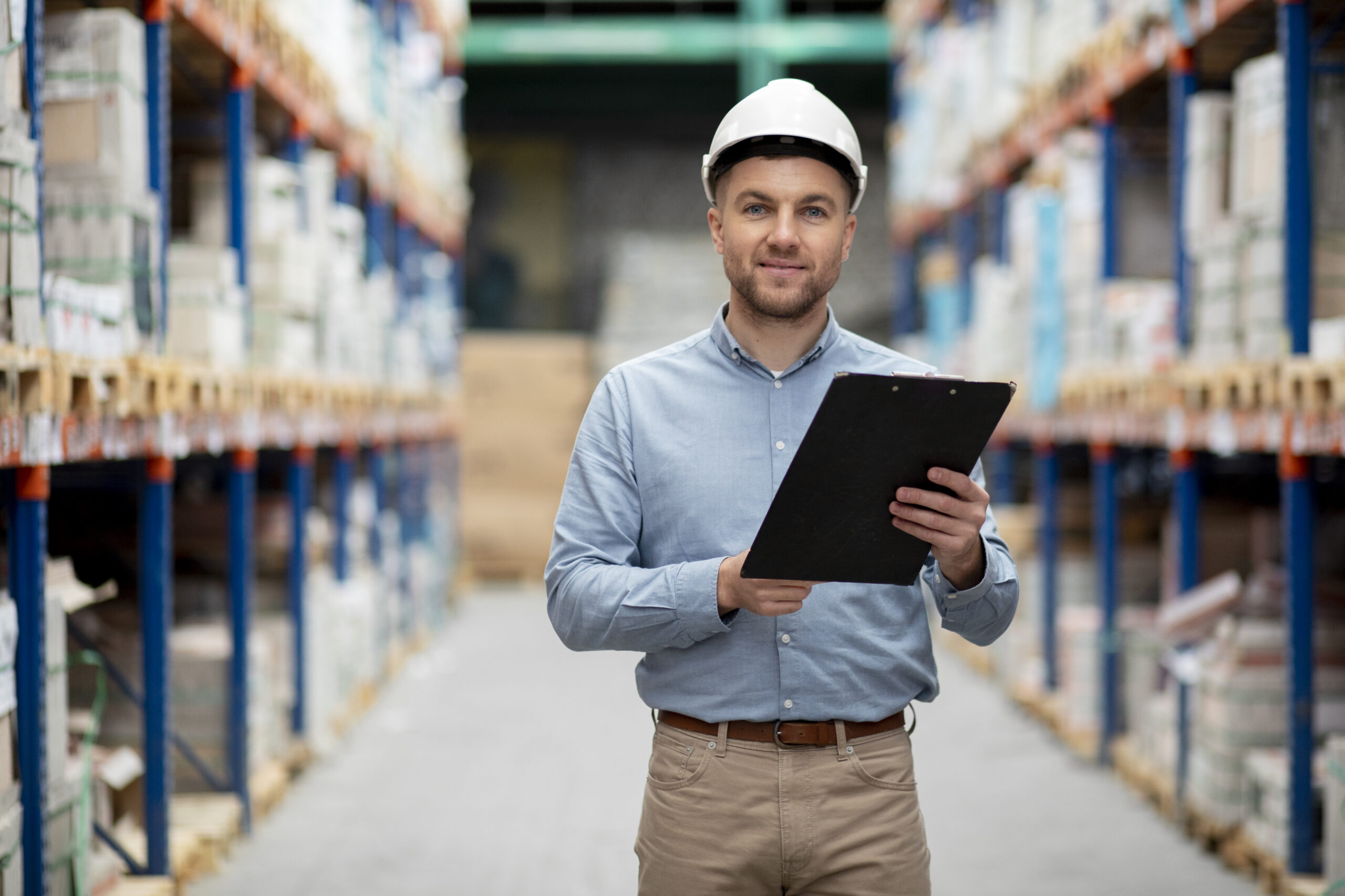 medium shot man holding clipboard scaled